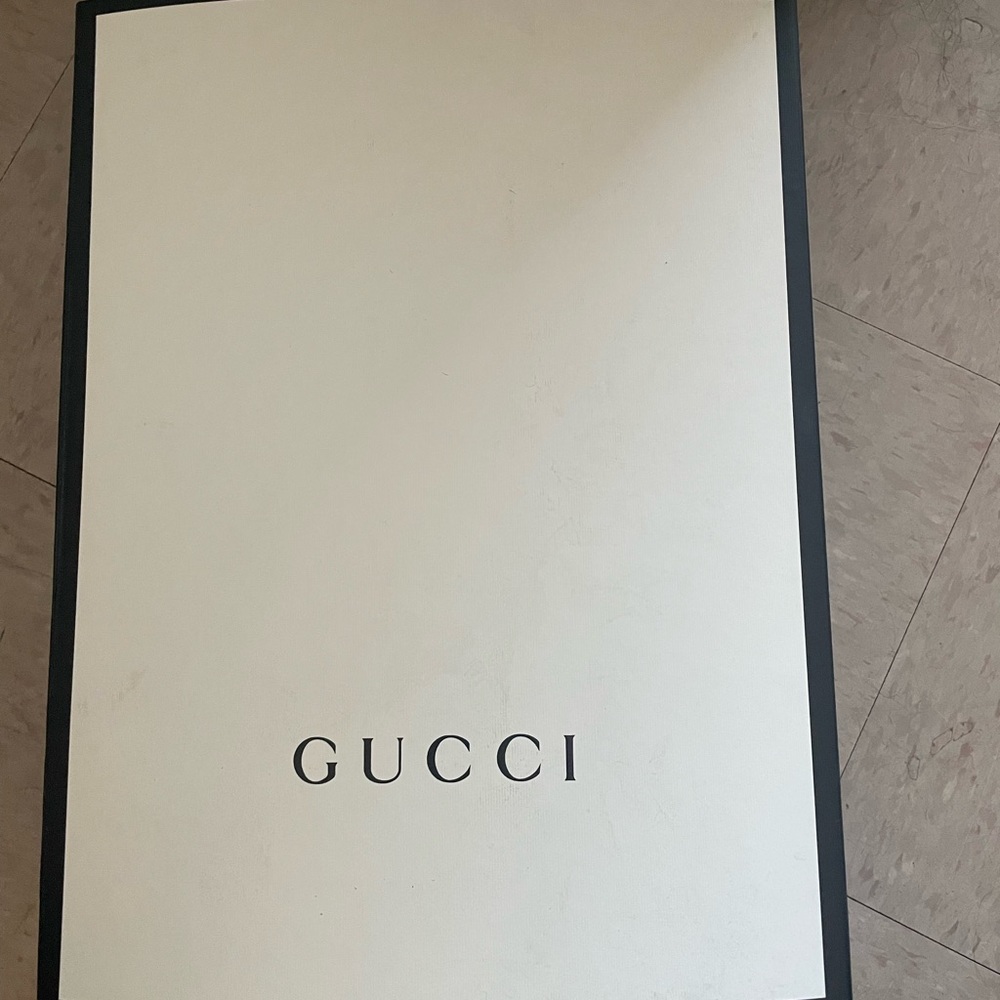 Big Gucci Box (Gift box only)